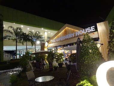 The Fountain Court