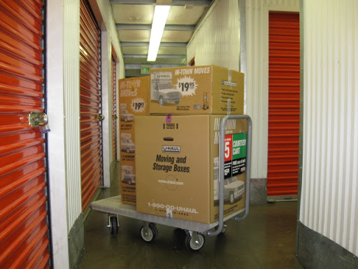 Truck Rental Agency «U-Haul Moving & Storage of Gresham», reviews and photos, 704 NE Hogan Dr, Gresham, OR 97030, USA