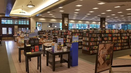 Book Store «Barnes & Noble», reviews and photos, 760 SE Maynard Rd, Cary, NC 27511, USA