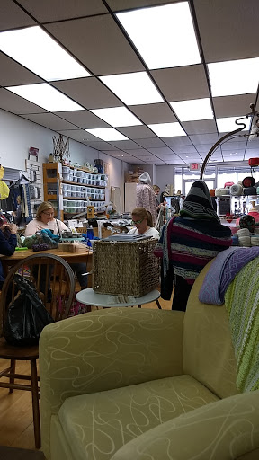 Four Purls Yarn Shop, 334 3rd St NW, Winter Haven, FL 33881, USA, 