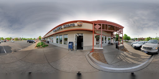 Shipping and Mailing Service «The UPS Store», reviews and photos, 855 Village Center Dr, North Oaks, MN 55127, USA