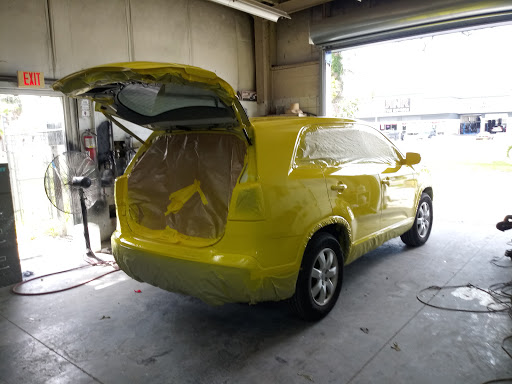 Auto Body Shop «Maaco Collision Repair & Auto Painting», reviews and photos, 1570 N Washington Blvd, Sarasota, FL 34236, USA