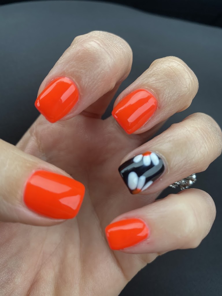 Lucky Nails & SPA Hays, KS 67601 Services and Reviews