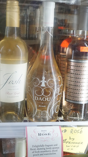 Wine Store «Shell Beach Liquor & Deli», reviews and photos, 601 Shell Beach Rd, Pismo Beach, CA 93449, USA