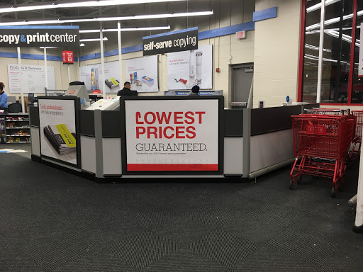 Office Supply Store «Staples», reviews and photos, 2950 Belcrest Center Dr, Hyattsville, MD 20782, USA