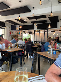 Atmosphère du La Villa - Restaurant Bar Lounge à Saint-Clément-des-Baleines - n°18