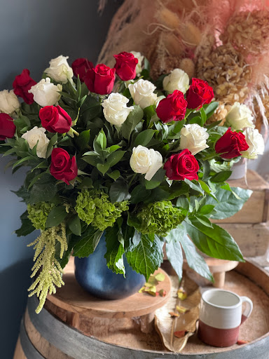 Florist «Halls of Tara Florist», reviews and photos, 2051 Centre St, West Roxbury, MA 02132, USA