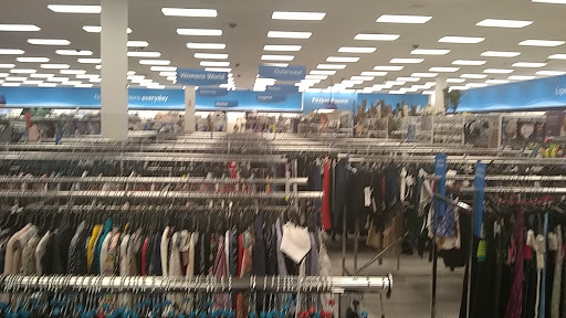 Clothing Store «Ross Dress for Less», reviews and photos, 3300 S Glenstone Ave, Springfield, MO 65804, USA