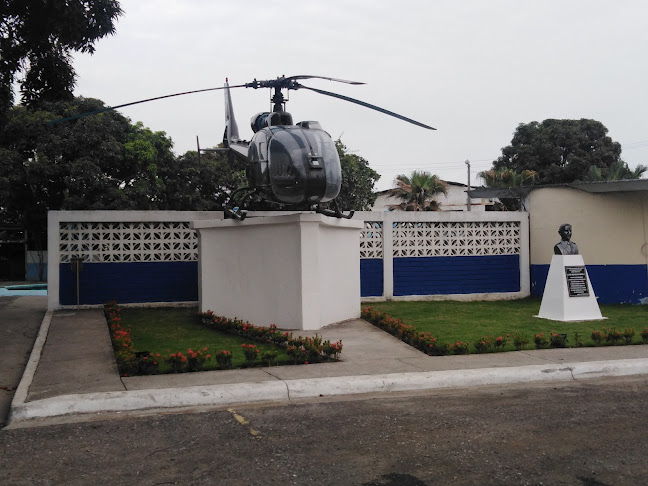 Opiniones de Escuela de Aviacion del Ejercito en Guayaquil - Escuela