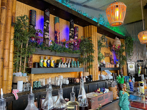 Huli Huli Tiki Lounge