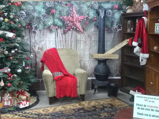 Building Materials Store «ReStore Fox Valley Habitat for Humanity», reviews and photos, 4100 Fox Valley Center Dr, Aurora, IL 60504, USA