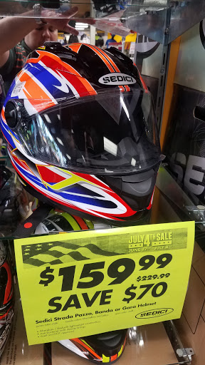 Motorcycle Parts Store «Cycle Gear», reviews and photos, 1765 NE 163rd St, North Miami Beach, FL 33162, USA