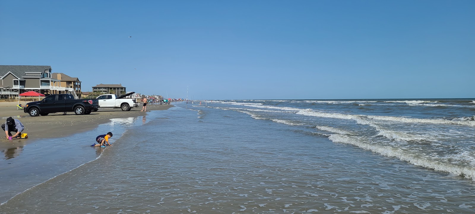 Karankawa beach的照片 带有蓝色纯水表面