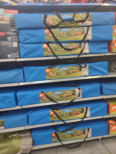 Discount Store «Walmart», reviews and photos, 19191 N Kelsey Street, Monroe, WA 98272, USA