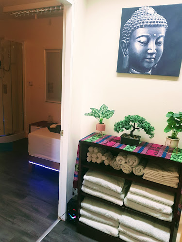 Bamboo Thai Massage - Massage therapist