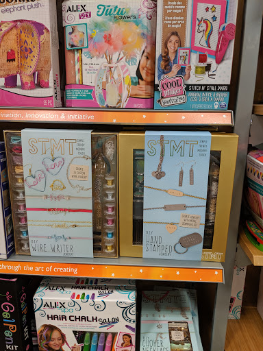 Book Store «Barnes & Noble», reviews and photos, 850 Inspiration Dr, Wilmington, NC 28405, USA