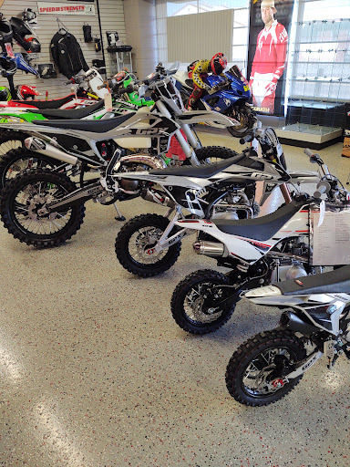 Motorcycle Repair Shop «1Up Motorsports», reviews and photos, 645 N 1st St, Dixon, CA 95620, USA