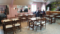Atmosphère du Café Les Buttes Fleuries Chez Manu à Goussainville - n°1