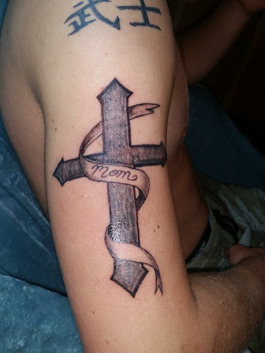 Explore triforce tattoo ideas, creative tattoo ideas in Davis, available at SIX GUN SOUND TATTOO