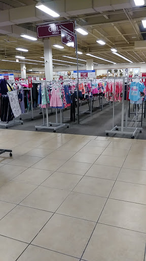 Clothing Store «Burlington Coat Factory», reviews and photos, 475 Union St, Waterbury, CT 06706, USA