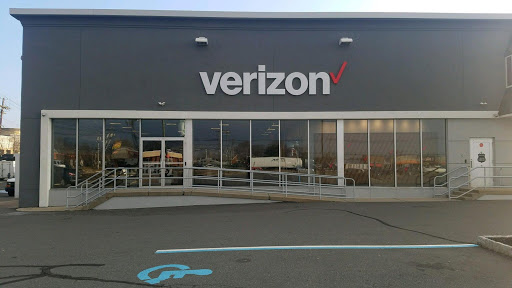 Verizon, 7000 Hadley Rd, South Plainfield, NJ 07080, USA, 