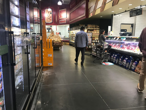 Grocery Store «Whole Foods Market», reviews and photos, 923 Houston Northcutt Blvd, Mt Pleasant, SC 29464, USA