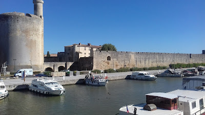 Globe Deco à Aigues-Mortes