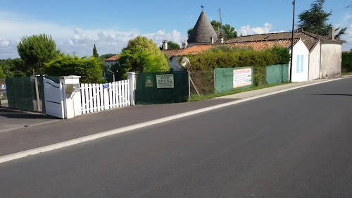 Lodge Gite du Moulin de la Croix Arces