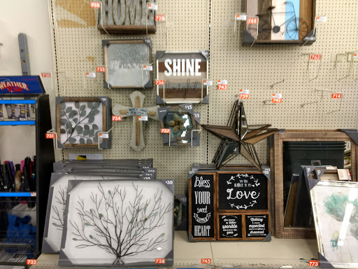 Discount Store «Big Lots», reviews and photos, 125 NY-59, Nanuet, NY 10954, USA