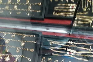 Perhiasan Lapis Emas image