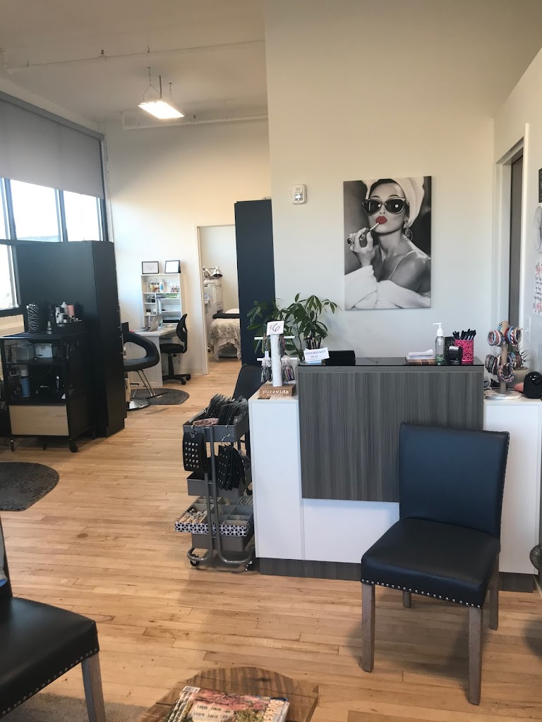 Manes On Main Salon & Spa 18917