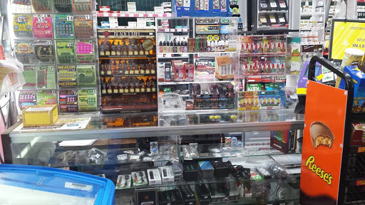 Tobacco Shop «Discount Smoke & Ale», reviews and photos, 830 US-321, Lenoir City, TN 37771, USA