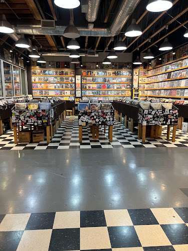 Reviews of 11th Street Records in Las Vegas - Musical store