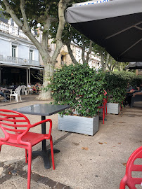 Atmosphère du Restaurant Le Patio Hotel à Clermont-l'Hérault - n°2