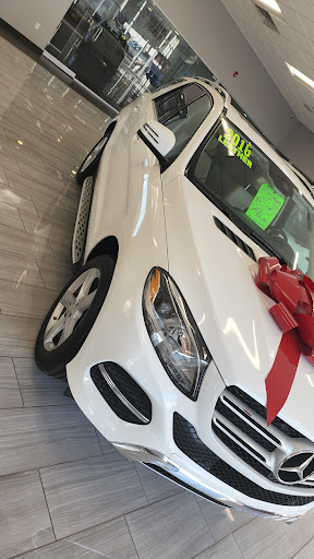 Used Car Dealer «Preferred Auto Sales Pre-owned Superstore», reviews and photos, 655 Pennsylvania Ave, Elizabeth, NJ 07201, USA