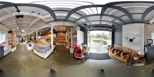 Pet Supply Store «Muttropolis Solana Beach», reviews and photos, 227 S Cedros Ave, Solana Beach, CA 92075, USA