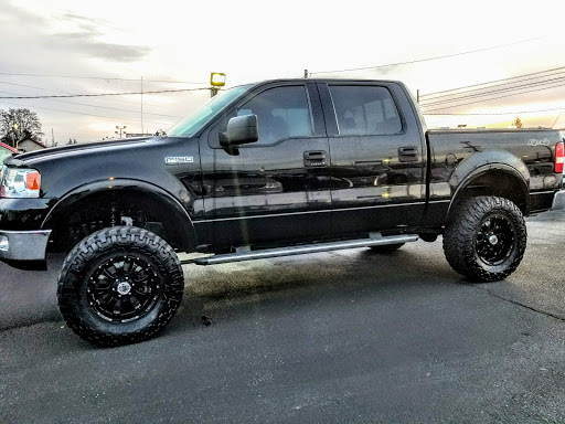 Car Dealer «Vista Auto Sales Inc», reviews and photos, 6845 S Tacoma Way, Tacoma, WA 98409, USA