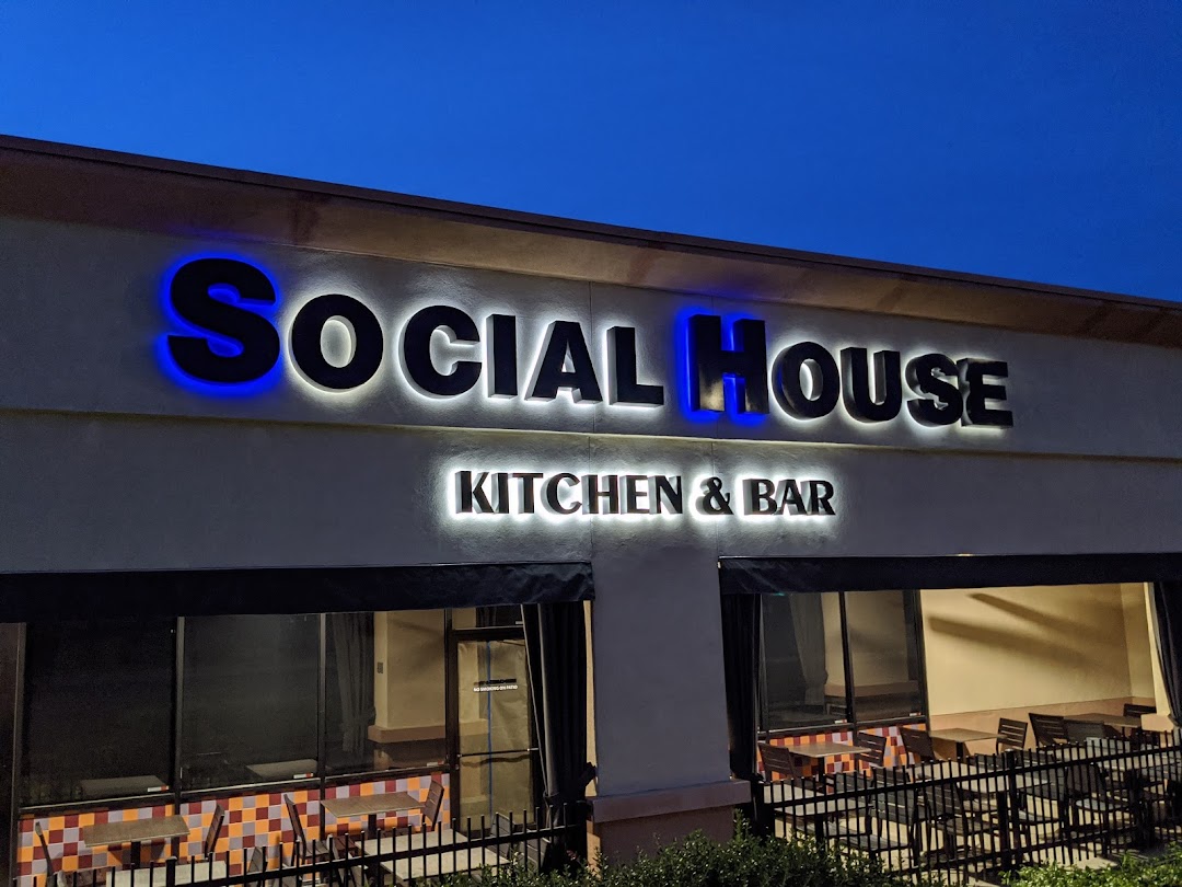 Social House Kitchen & Bar