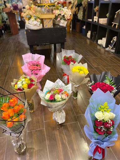 بصمة الزهور للورد والهدايا 