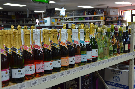 Liquor Store «Donelson Pike Liquors», reviews and photos, 519 Donelson Pike # 101, Nashville, TN 37214, USA