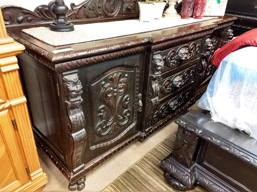 Consignment Shop «New Leaf Home Furnishings», reviews and photos, 2449 Pierce Dr #3, Spring Grove, IL 60081, USA