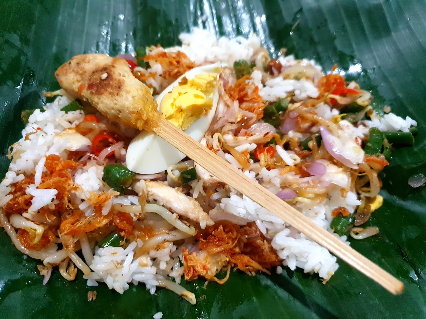 Gambar Nasi Campur Bali ( Bli Made )
