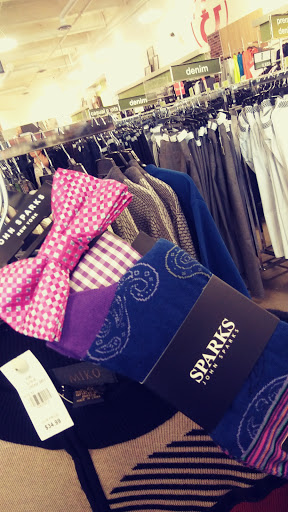 Clothing Store «K&G Fashion Superstore», reviews and photos, 3020 E 9th St, Oakland, CA 94601, USA