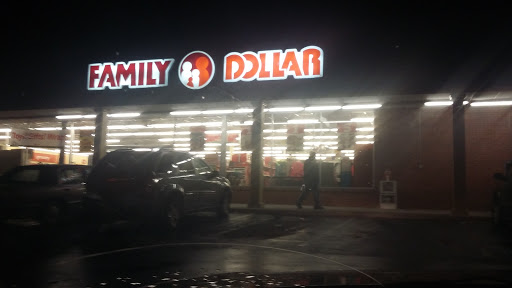 Dollar Store «FAMILY DOLLAR», reviews and photos, 2101 W State St, Bristol, VA 24201, USA