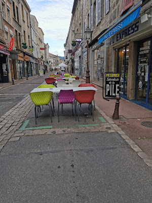Au Petit Café à Montbrison