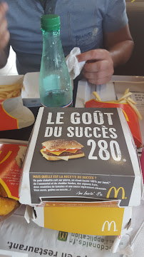 Cheeseburger du Restauration rapide McDonald's à Bréal-sous-Montfort - n°3