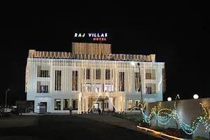 Hotel Rajvillas Guna image