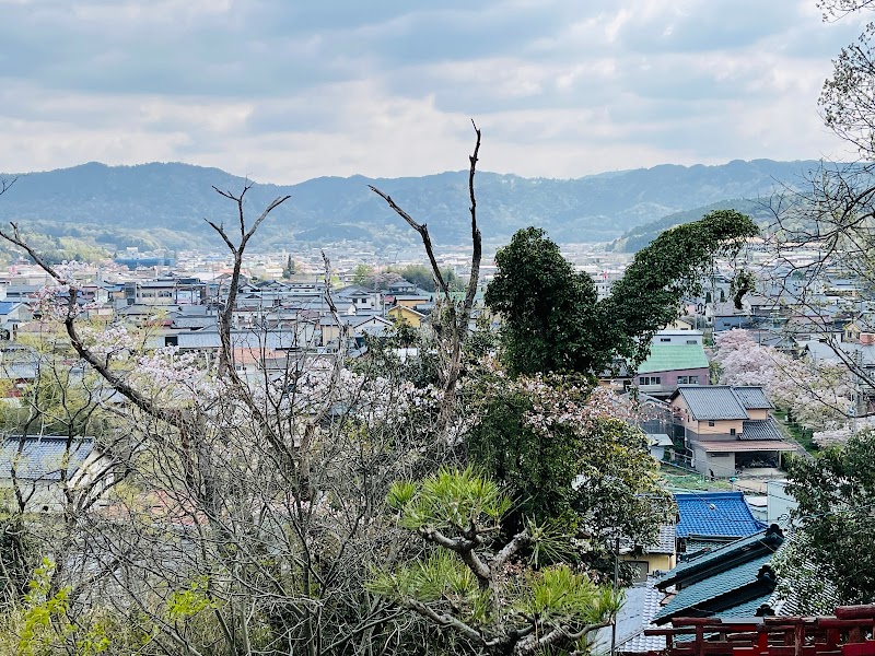 正一位 下石日向山稲荷神社