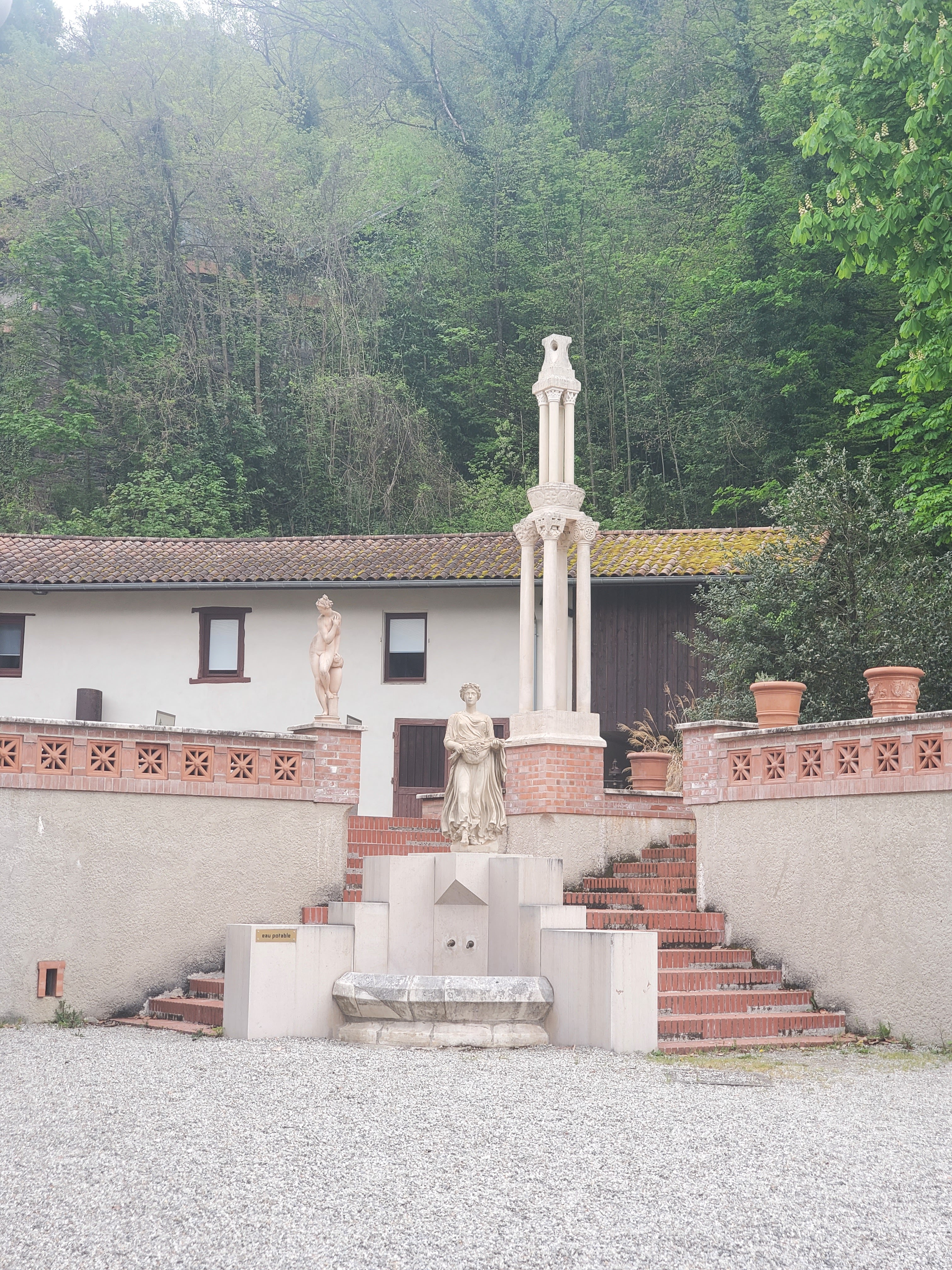 Photo n° 21 de l'avis de Isabelle.T fait le 26/04/2023 à 07:29