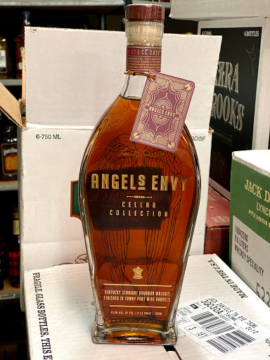 Liquor Store «Liquor Depot», reviews and photos, 2534 E Bearss Ave, Tampa, FL 33613, USA